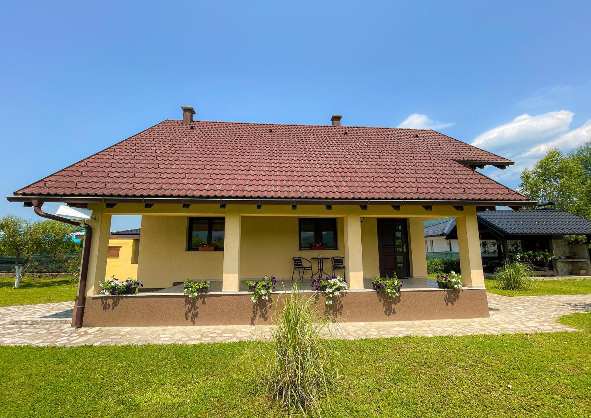 Holiday Home Avita Bihać Екстериор снимка